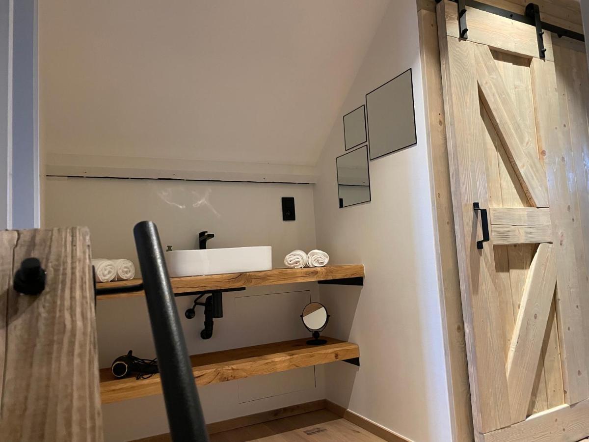 Het Koerhuis Kinrooi Bagian luar foto